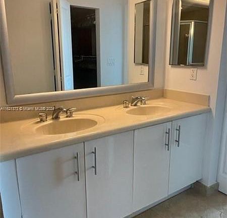 5th image of 7900 Harbor Island Dr APT 1209