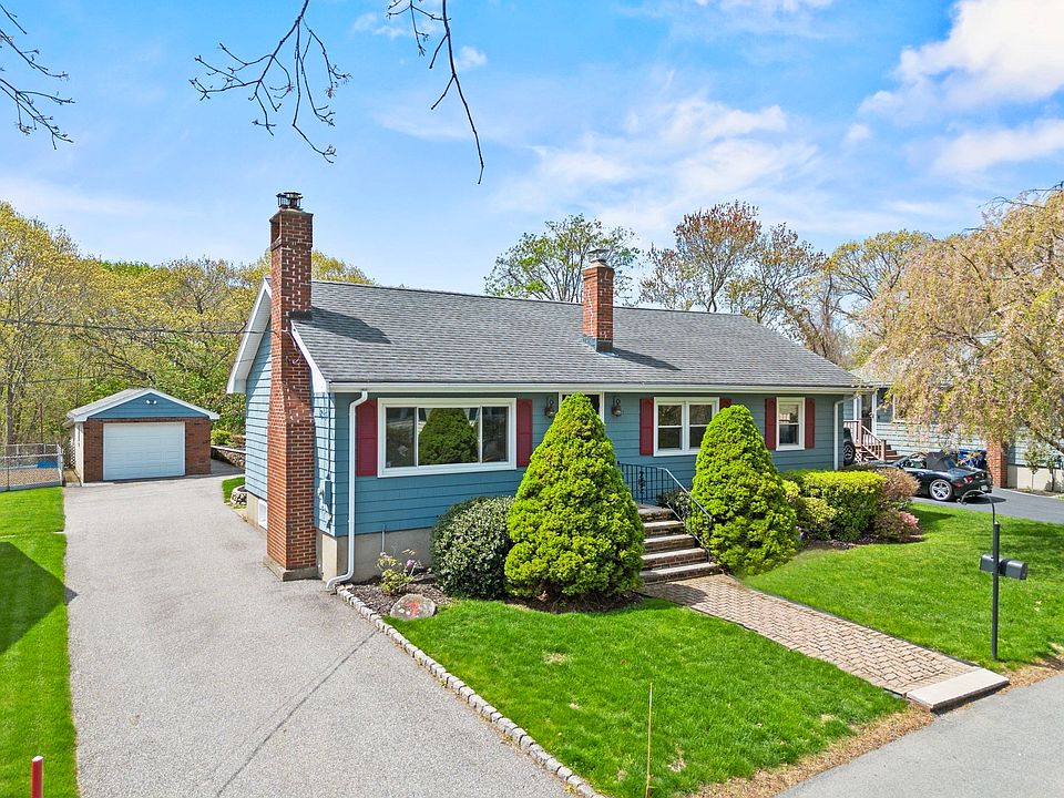 1st image of 7 Cedarcrest Rd
