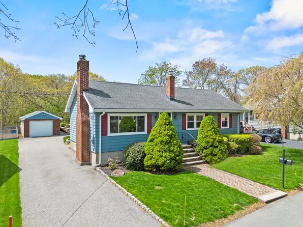 7 Cedarcrest Rd, Salem, MA 01970