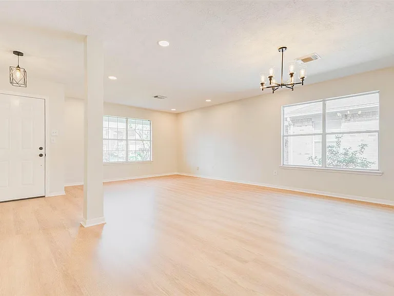 5318 Cilantro Ln — Photo 7