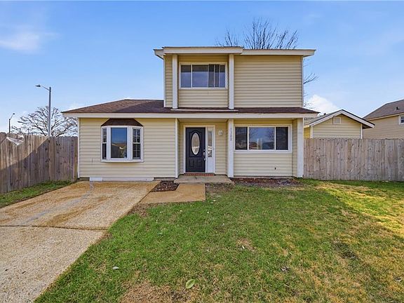 4th image of 1300 Riverside Dr