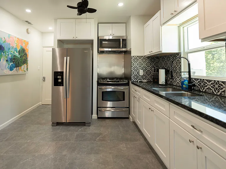 4621 Soria Dr — Photo 9