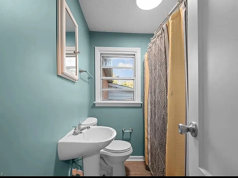 2462 Harrington Hwy — Photo 4