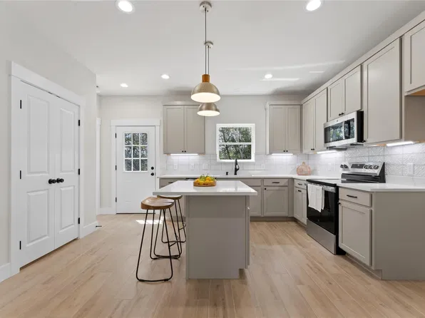 9 Stone Crk, Wimberley, TX 78676