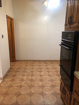 4th image of 1026 65th St Floor 1