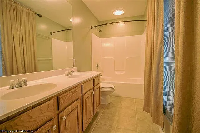 2054 Pinecrest Dr — Photo 11