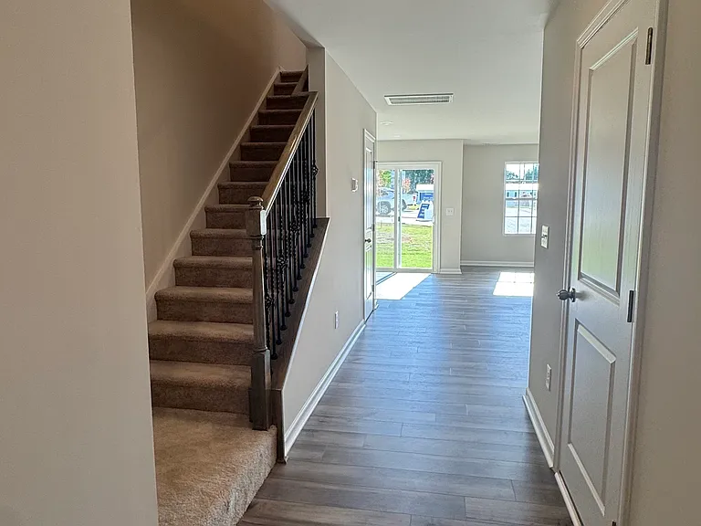817 Sandbach Rd — Photo 9