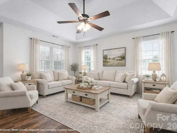 110 Whitehall Dr, Mooresville, NC 28117