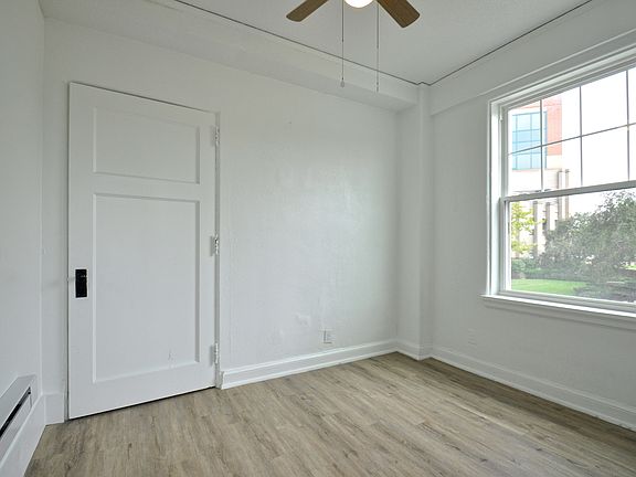 2nd image of 125 W Marion St #3