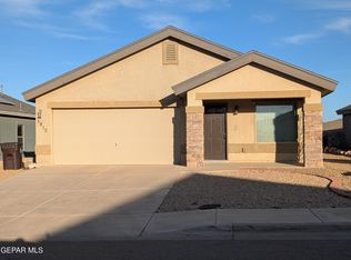 5810 Durill St, Sunland Park, NM 88008