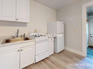 200 Center St APT 4, Old Town, ME 04468