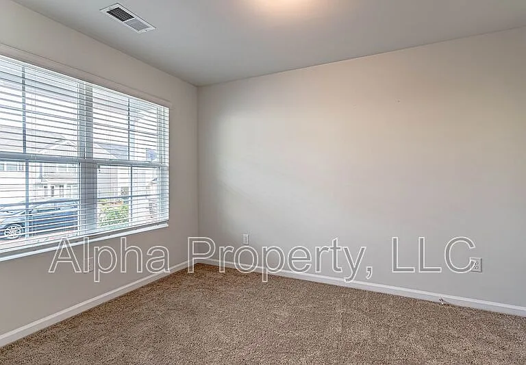 540 Millsgate Cir — Photo 3