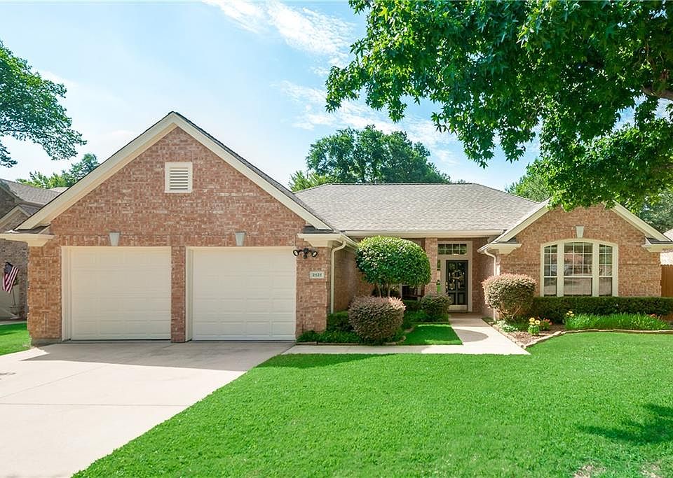1st image of 2121 Blue Sage Dr