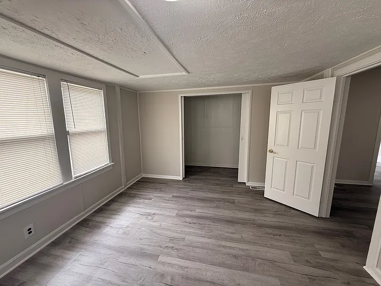 106 Mason St — Photo 8