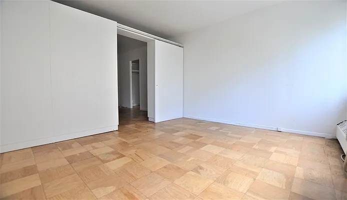 Rented by Manhattan Realty Group | media 5