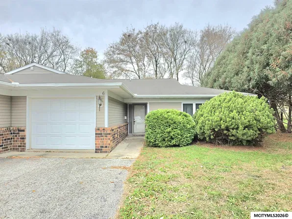 1230 Plymouth Rd #6, Mason City, IA 50401