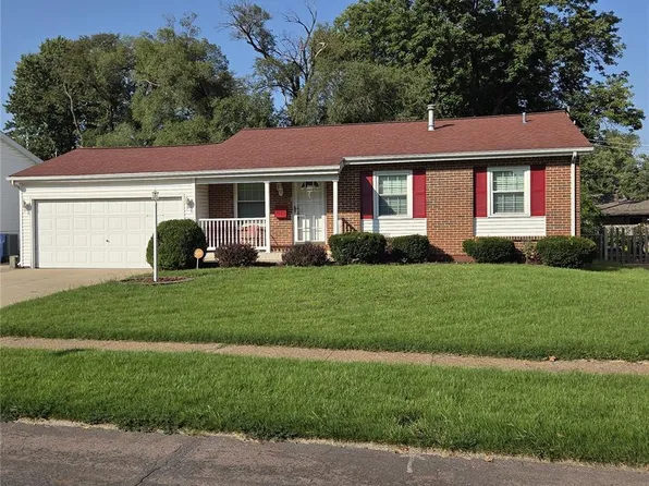 1095 Thompson Dr, Florissant, MO 63031