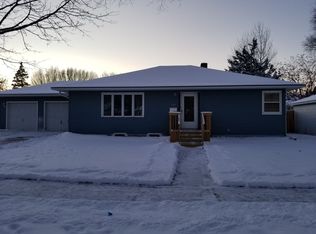1423 5th St S, Moorhead, MN 56560