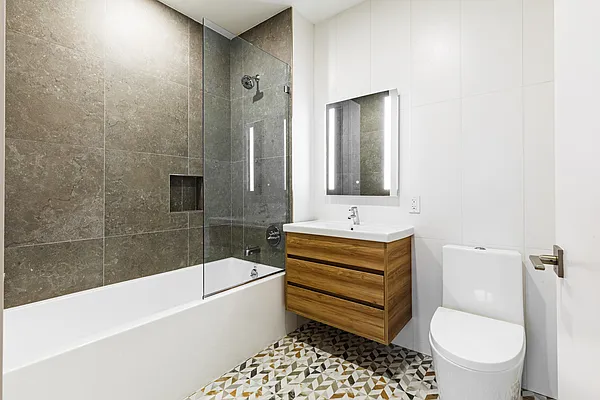 Rented by Nooklyn NYC LLC | media 12