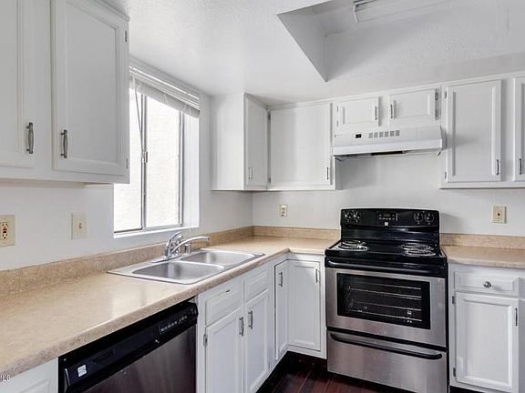 5th image of 15801 N 29th St Unit 14