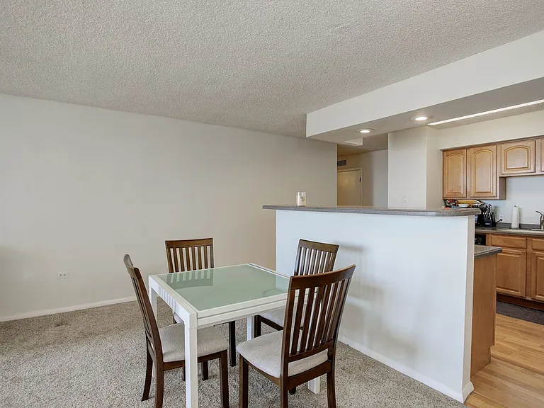 1020 15th St #23L — Photo 11