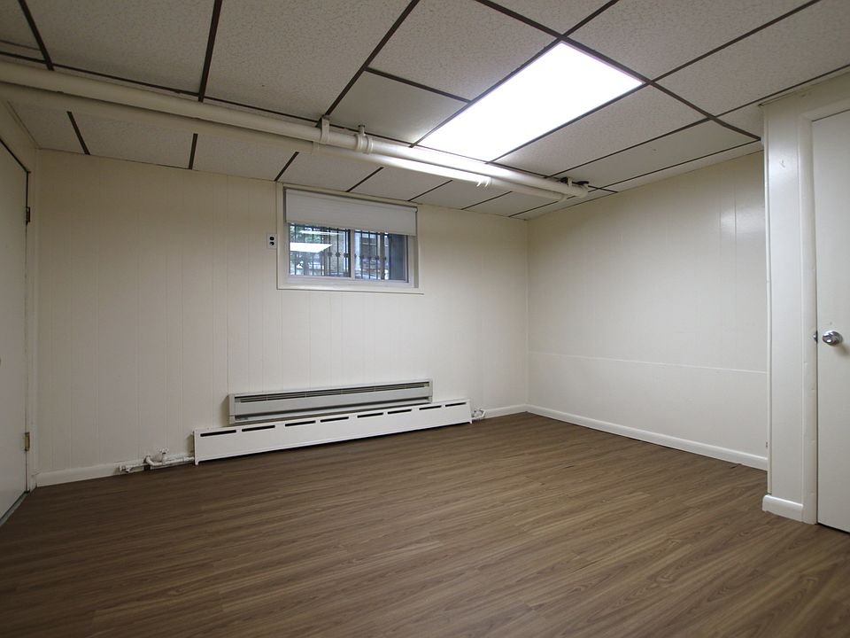 2nd image of 2205 Saint James St #S1