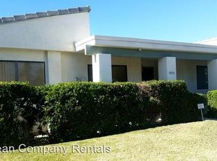 1923 Grand Bahama Dr E, Palm Springs, CA 92264