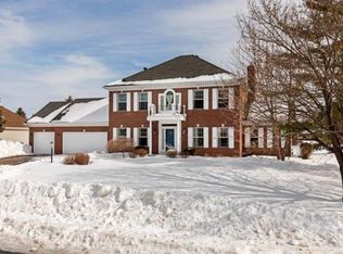 9716 Wellington Ln, Woodbury, MN 55125
