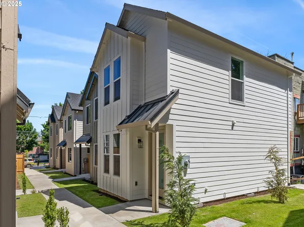 66 NE Stanton St, Portland, OR 97212