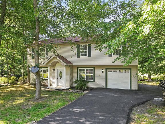 5th image of 1201 Hunters Woods Dr