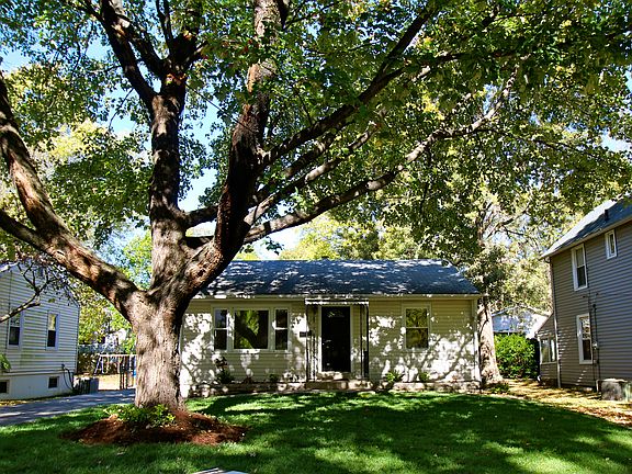 2nd image of 583 Virginia Ave