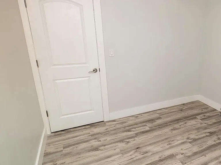 47 Wood St #2 — Photo 10
