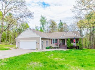 42 Whispering Pines Ln, Monmouth, ME 04259