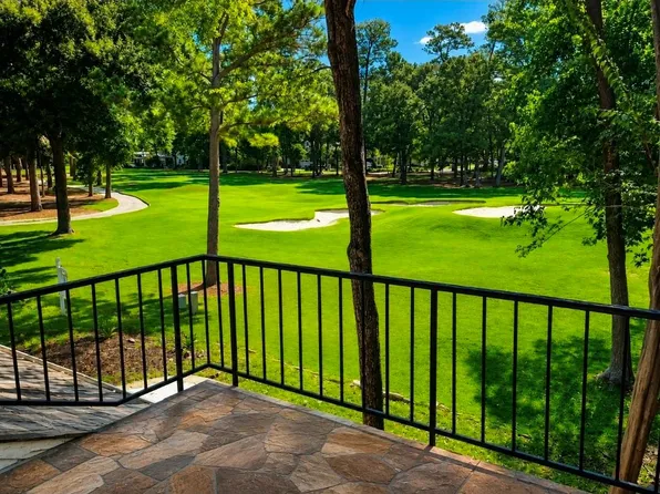 3230 Lake Island Dr, Montgomery, TX 77356