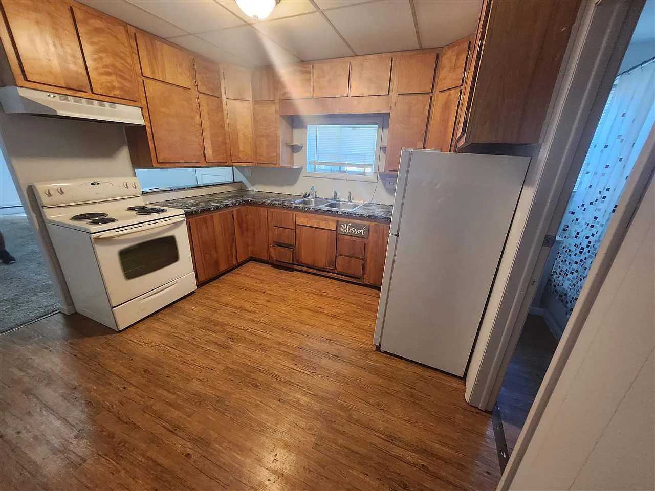 1 bed, 1.0 bath, 850 sqft, $1,050 — Photo 2