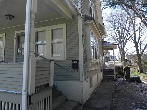 4th image of 1313 Revell Ave