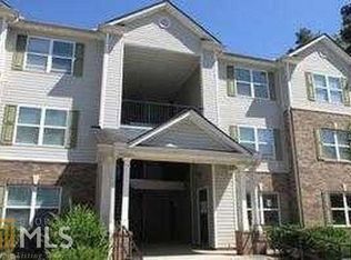 9102 Fairington Ridge Cir, Lithonia, GA 30038