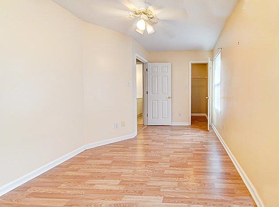 3rd image of 3400 Monte Carlo Dr