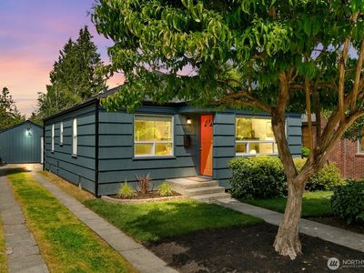 1022 NE 94th Street, Seattle, WA, 98115