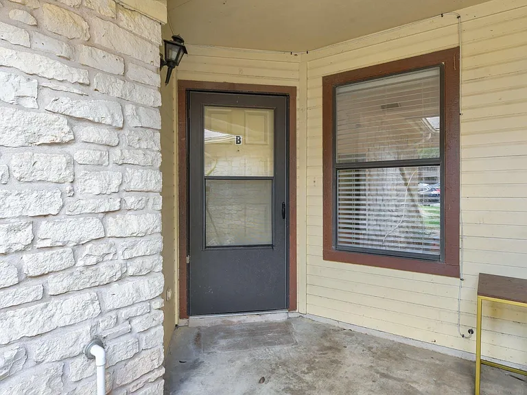 1802 Rawhide Dr #B — Photo 19