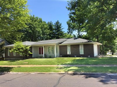 5094 Suson Hills Dr, Saint Louis, MO, 63128
