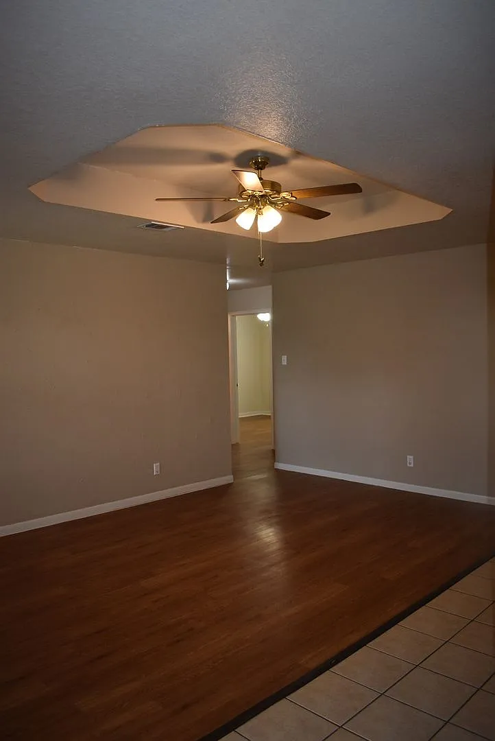 Get Away From It All Beautiful Country Setting 3 Br 2 Bath Close To Stillhouse Lake — Photo 4