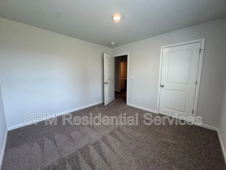 398 Folkstone Rd — Photo 12