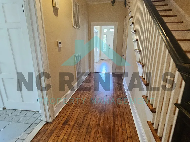 521 Park Pl — Photo 18