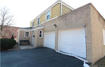 4th image of 1864 N 40th St