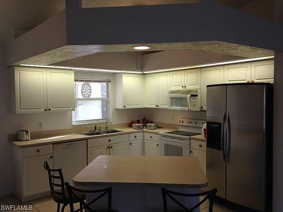 5th image of 3319 15th St W Unit 2