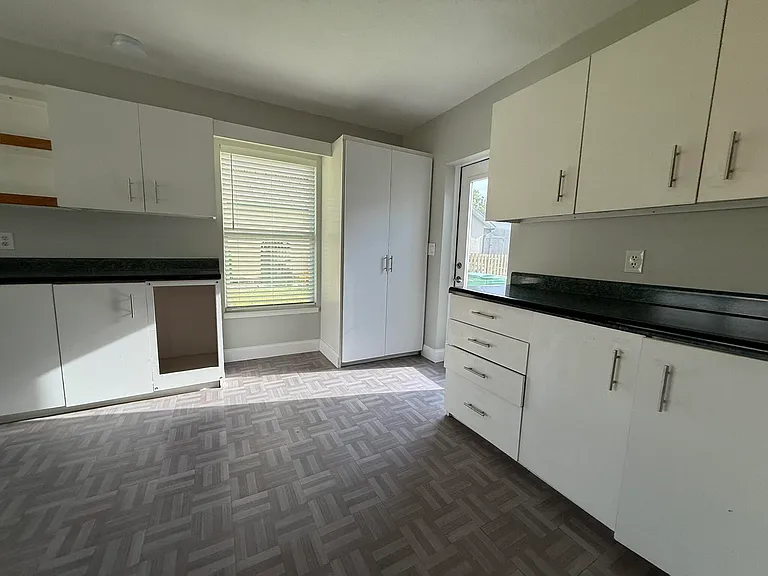 3786 Sierra Dr — Photo 50