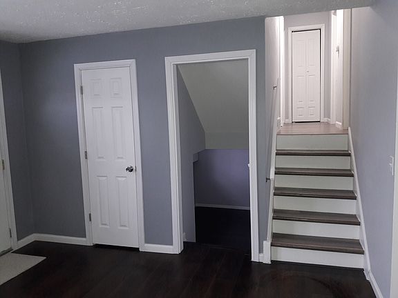4th image of 1644 100th St
