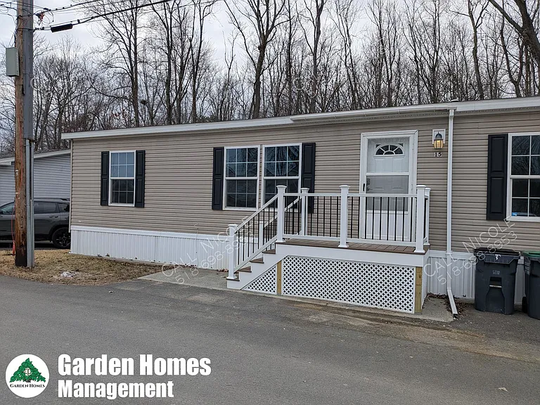 1942 Central Ave #15 — Photo 16