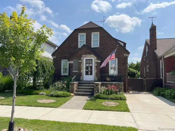6940 Yinger Ave, Dearborn, MI 48126